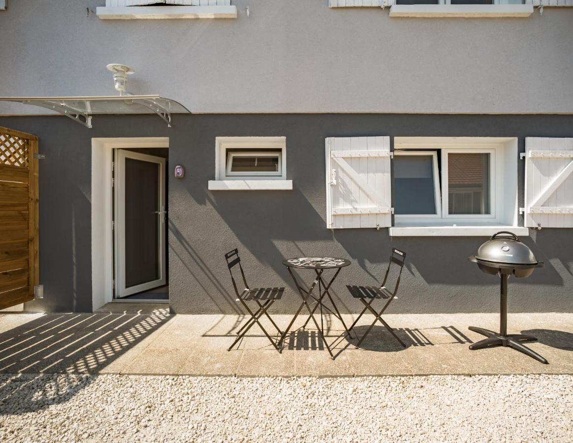 Апартаменты Le Cosy - Providence - Parking - Terrasse Труа Экстерьер фото